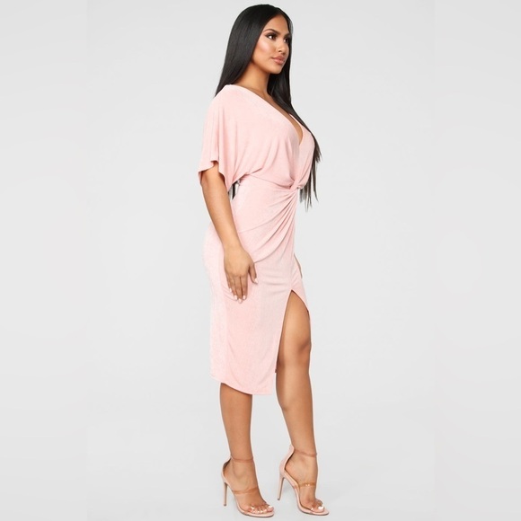 NWT Fashion Nova Sz Medium Pink V-Neck Dolman Sleeve Front Split Ruched Dress - Picture 3 of 12